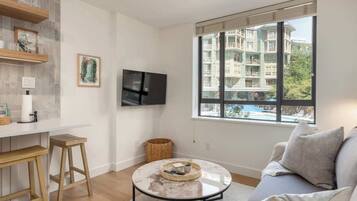 Televisión y oficina