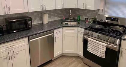 modern studio oasis 25min to NYC