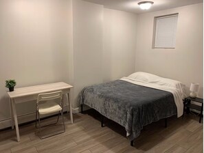 1 bedroom, desk, iron/ironing board, free WiFi