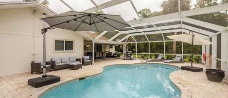 Outdoor pool, a heated pool