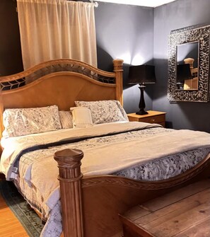 3 室のベッドルーム、デスク、アイロン / アイロン台、WiFi (無料)