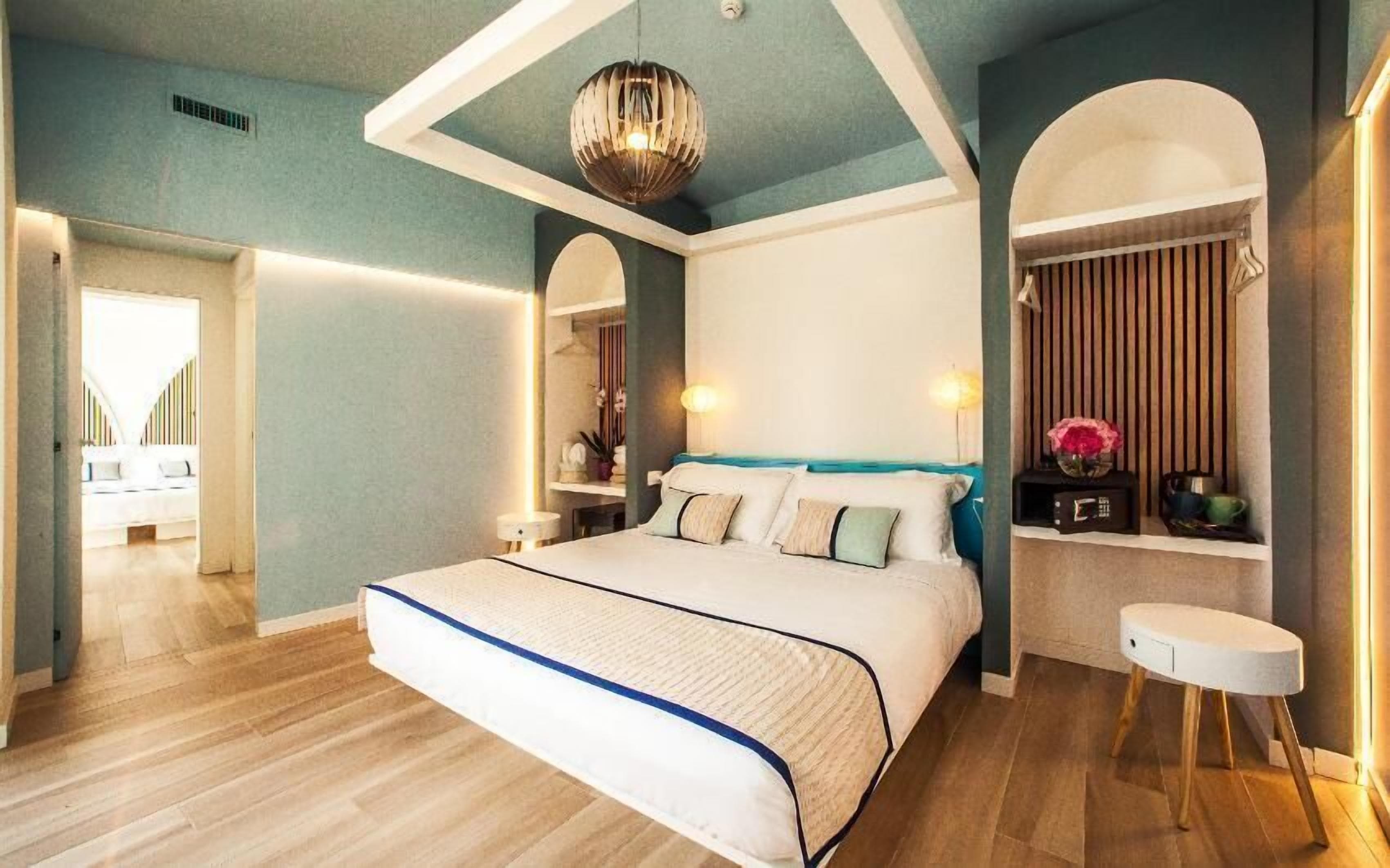 Suite Junior, vista mare | Una cassaforte in camera, Wi-Fi gratuito