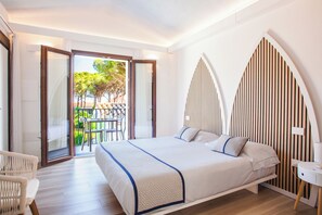 Family Suite, 2 Queen Beds, Sea View