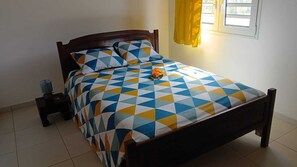 2 bedrooms, iron/ironing board, travel cot, free WiFi