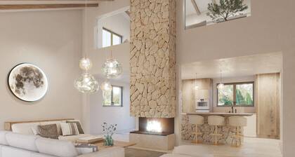 Vacation villa Casa Mia Luxuriously furnished vacation villa with pool.