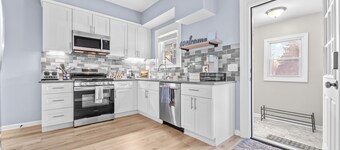 Luxe Ohio City Townhome only minutes to stadium!