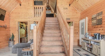 The Hideaway Cabin