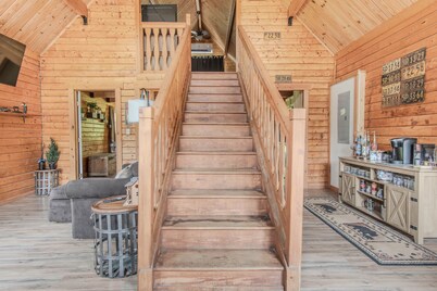 The Hideaway Cabin