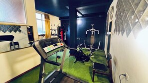 Fitness facility - Lodging in the center with gym and parking included. (Loja)