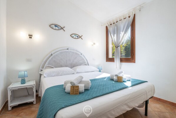 2 bedrooms, iron/ironing board, travel crib, WiFi