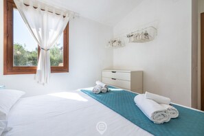 2 chambres, fer et planche à repasser, lit de bébé portatif, Wi-Fi