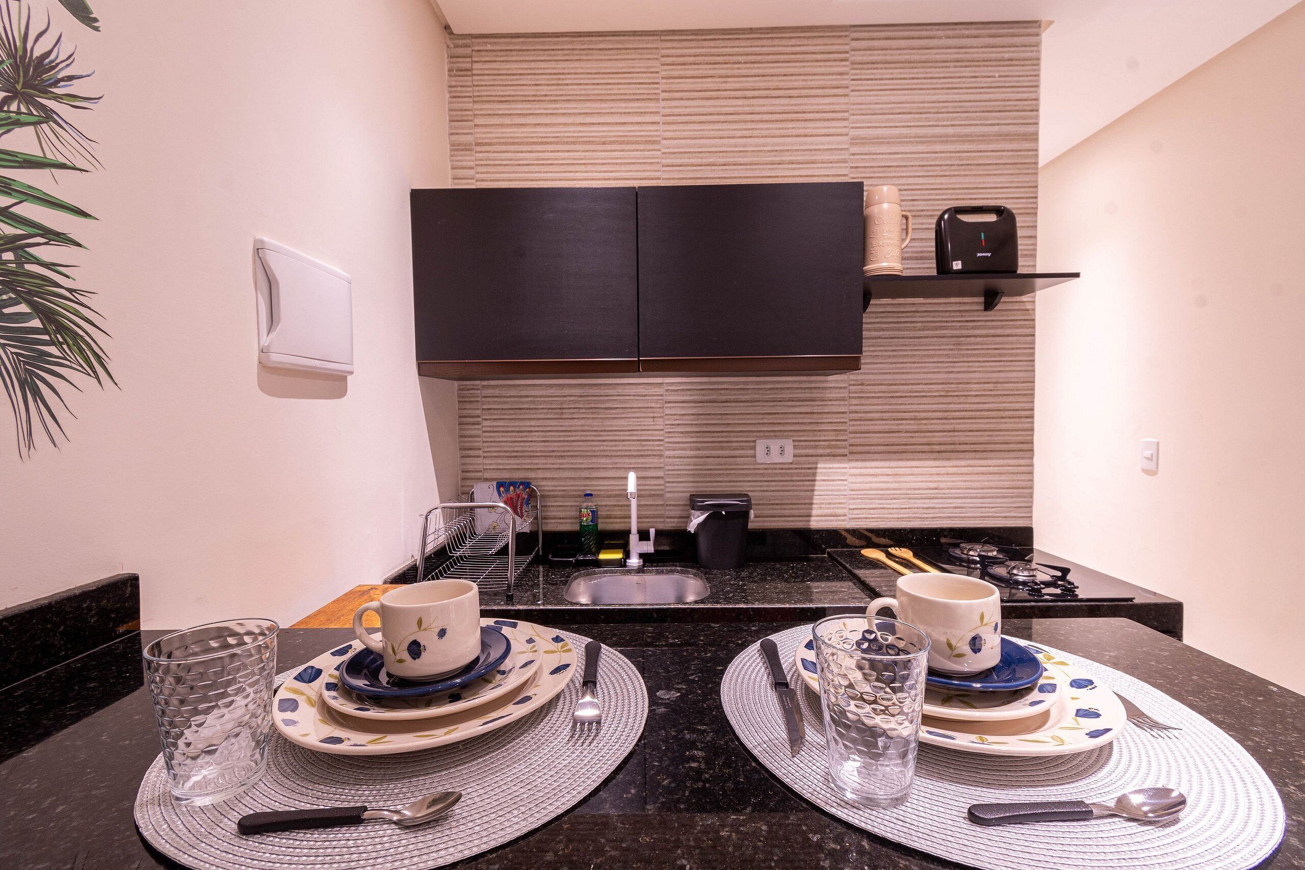 Estúdio conforto | Cozinha privada | Frigobar, micro-ondas, lava-louças, torradeira