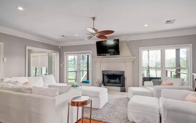 Riverside Retreat w/ Pool & Water Front Dock in Louisiana's Paradise!