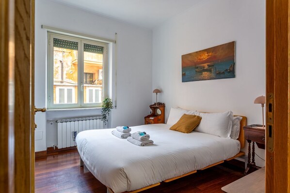 3 bedrooms, WiFi, bed sheets