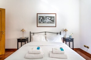 3 bedrooms, WiFi, bed sheets