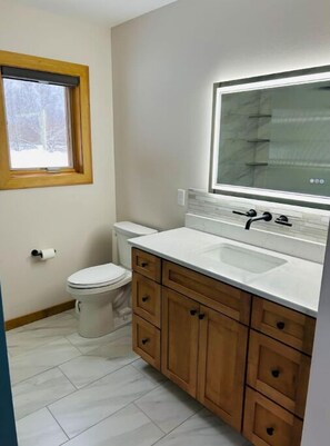Towels, toilet paper - Little cabin (Rhinelander)