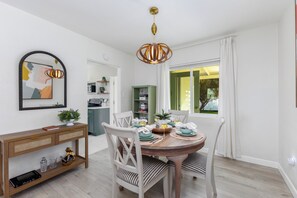 Dining - The Phoenix Stay – Cozy 3BR Retreat with AC & WiFi in the Heart of Phoenix! (Phoenix)