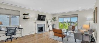 Spacious 4Bedroom/4Bathroom Home Near SF, SFO. Golfing, Beaches & Nature