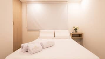 1 bedroom, iron/ironing board, free WiFi, bed sheets