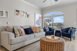 TV - Kid Friendly 2-bedroom condo in Scottsdale with Pool, Hottub, fitness room, WiFi (Scottsdale)