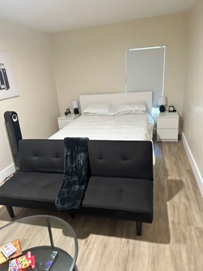 2 bedrooms, iron/ironing board, travel crib, free WiFi