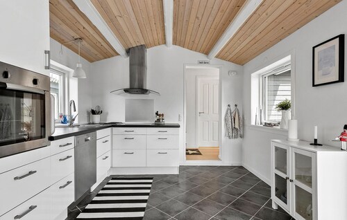 Nice home in Græsted with WiFi