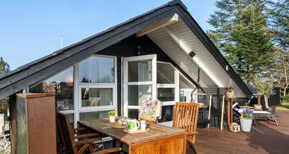 2 bedroom beautiful home in Børkop