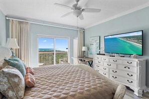 3 bedrooms, desk, iron/ironing board, travel cot