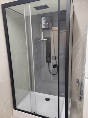 Hair dryer, towels