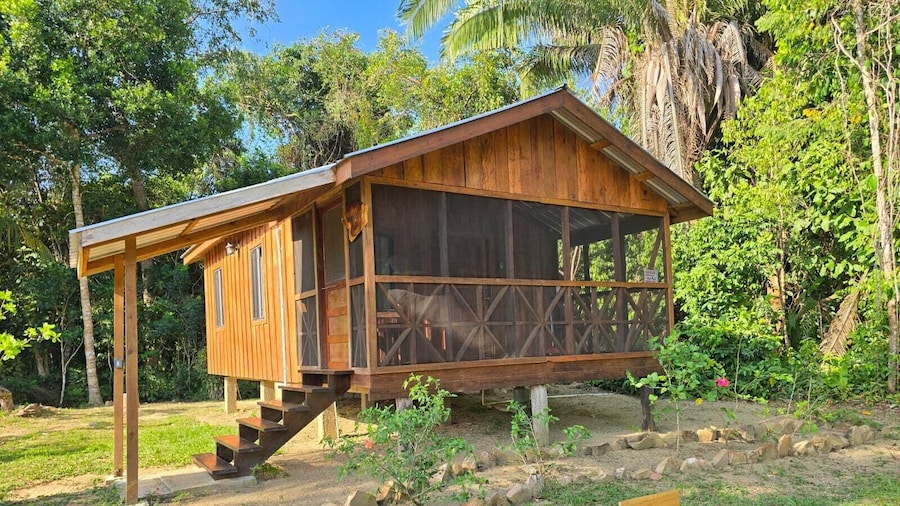 Freshwater Creek Cabanas