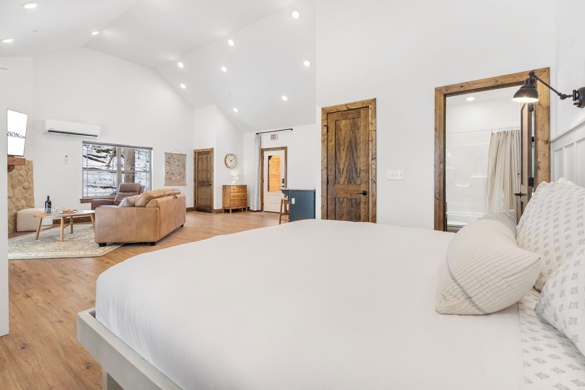 1 chambre, fer et planche à repasser, Wi-Fi gratuit, draps fournis