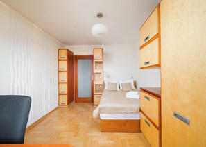 1 bedroom, iron/ironing board, WiFi, bed sheets