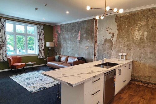 Historic Inner City Apartment