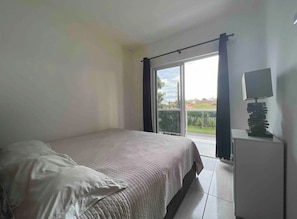3 bedrooms, iron/ironing board, WiFi