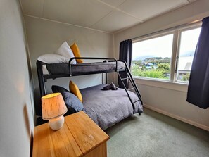 2 habitaciones, cuna de viaje, wifi y ropa de cama 