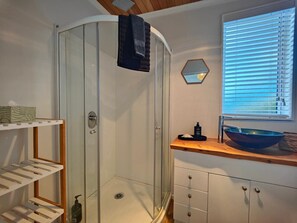 Bathroom - Rusty’s Riverton Retreat (Riverton / Aparima)