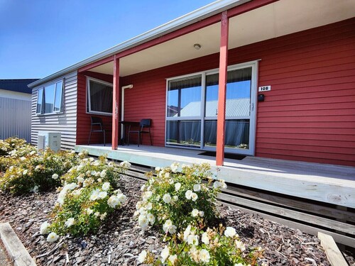 Camden Court Apartment