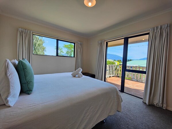 3 bedrooms, WiFi, bed sheets