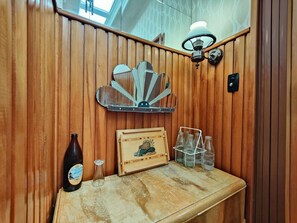 Interior - Te Anau Retro Retreat (Te Anau)