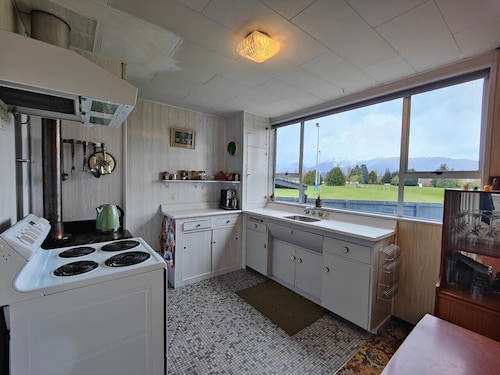 Te Anau Retro Retreat