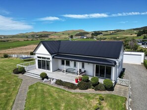 Exterior - Church Street Charmer (Riverton / Aparima)