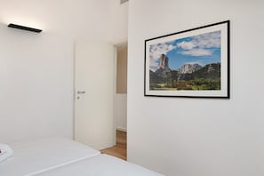 2 chambres, fer et planche à repasser, Wi-Fi gratuit, draps fournis