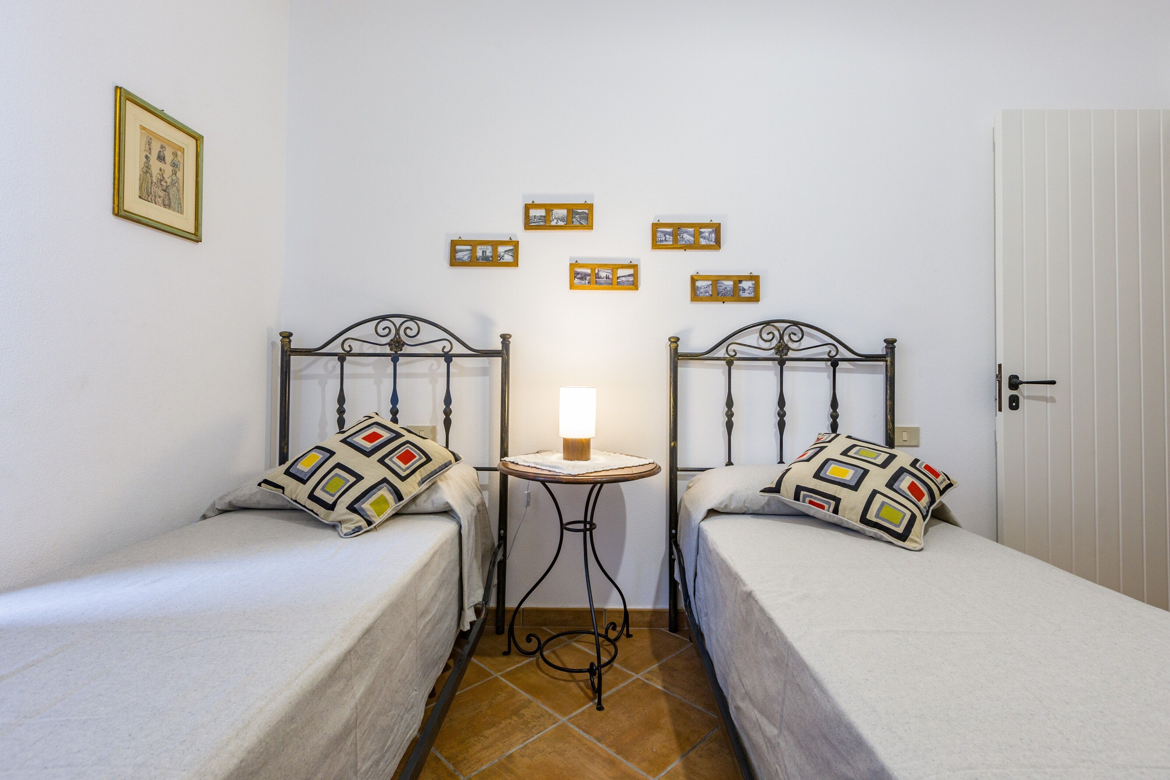 Strykjärn/strykbräda, gratis wi-fi och sängkläder