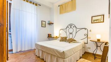 Strykjärn/strykbräda, gratis wi-fi och sängkläder