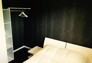 2 slaapkamers, een strijkplank/strijkijzer, gratis wifi, beddengoed