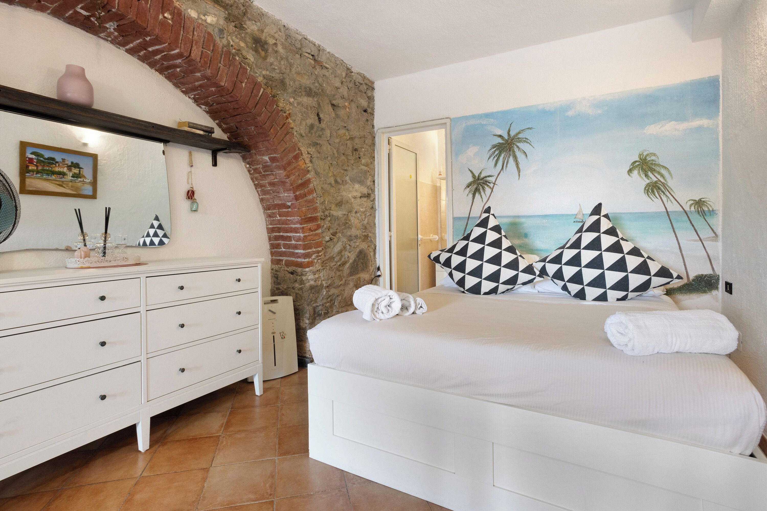 1 camera, Wi-Fi gratuito, lenzuola