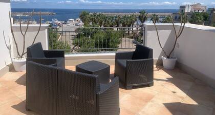 Holiday Home 'Ludovica' with Sea View, Wi-Fi and Air Conditioning