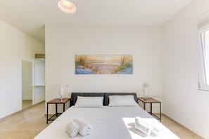 2 chambres, fer et planche à repasser, Wi-Fi gratuit, draps fournis