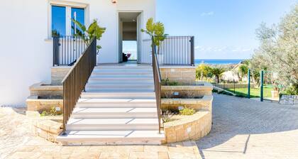 Apartment 'Villa Bianca Appartment 2' with Sea View, Wi-Fi and Air Conditioning