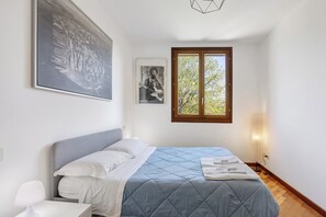 1 makuuhuone, silitysrauta/-lauta, ilmainen Wi-Fi, vuodevaatteet